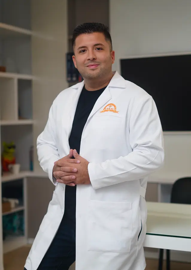 Dr. Astor Aguirre S.